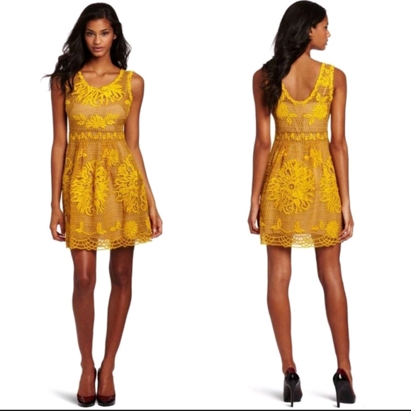 NEW Anthropologie Honeycomb Yellow Lace Dress by Yoana Baraschi $348 Size 6 - Picture 3 of 11